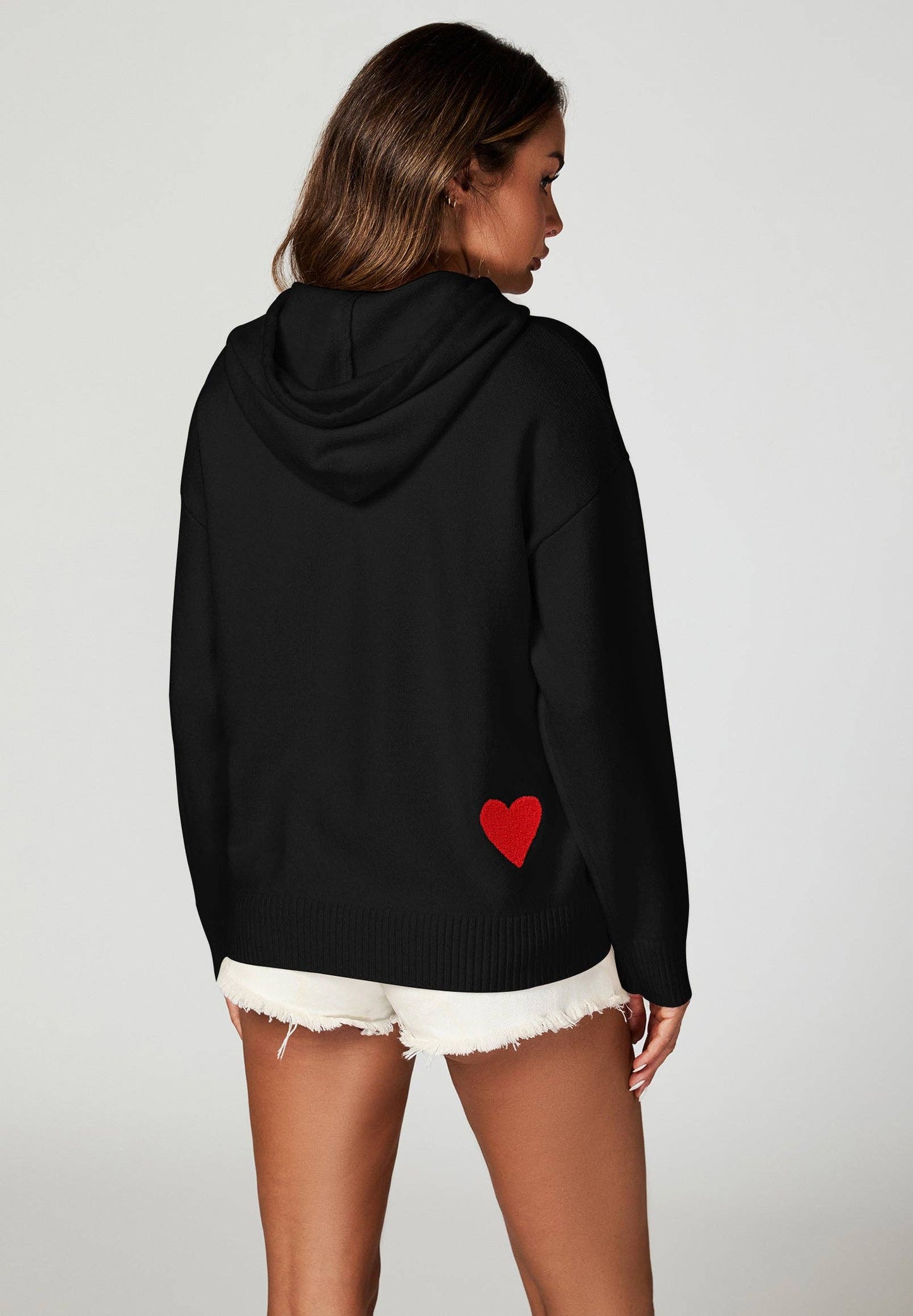 Herzstickerei Strickkapuzenpullover