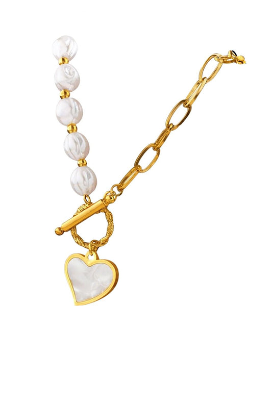 Kette „Amora“ – Goldkette mit Perlen & Herzanhänger