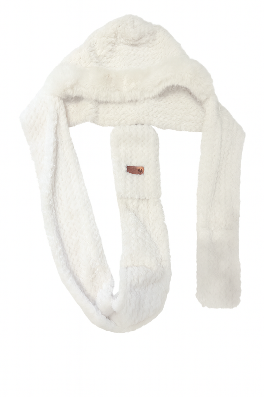 Flauschiger Kapuzen-Schal „Cozy Winter“ – mit integrierter Mütze & Taschen